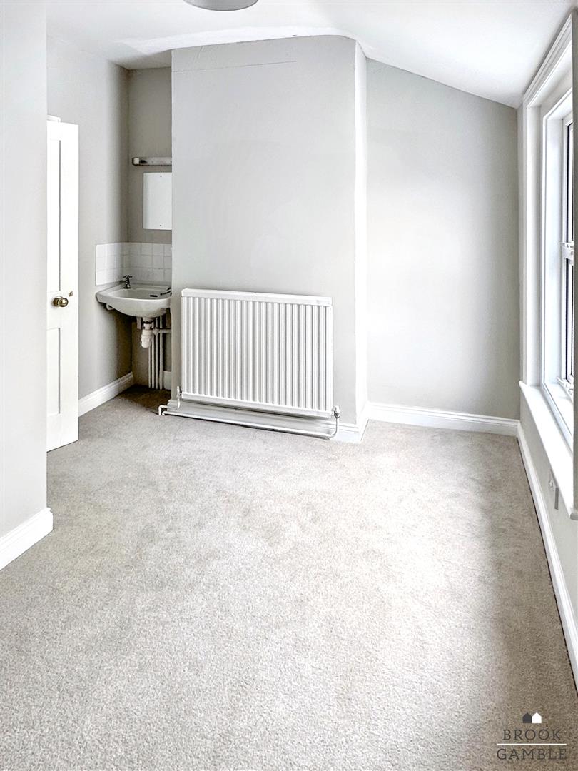 4 Bedroom House - Mid Terrace. Redoubt Road in Eastbourne,  14